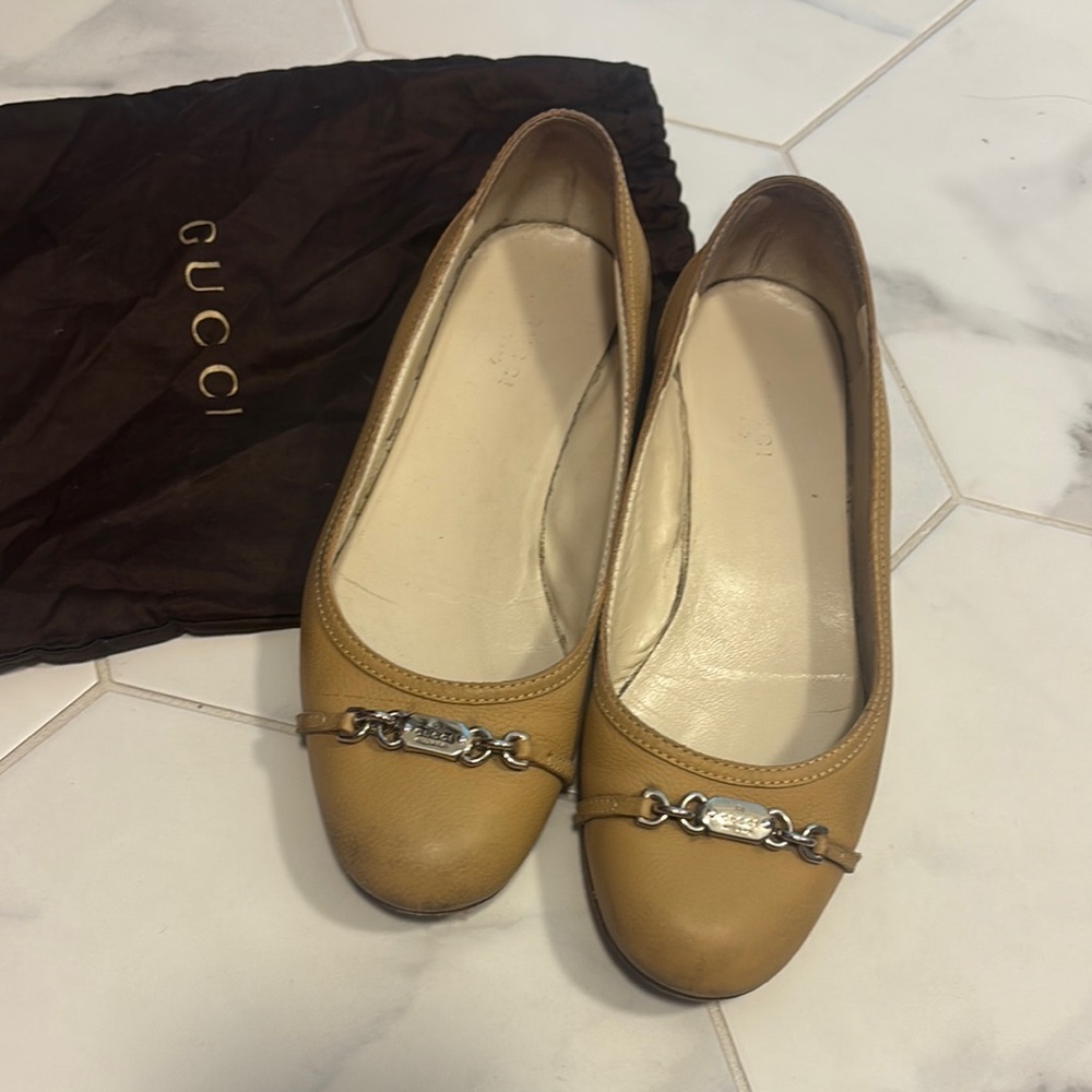 Gucci Tan Leather Loafers with Decorative Detail